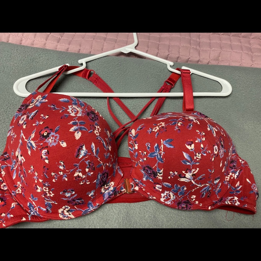 Front closure bra. Cacique Lane Bryant bra 42C